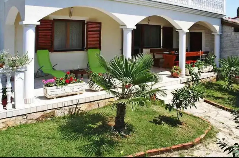 Apartment A2 Peroj Croatia